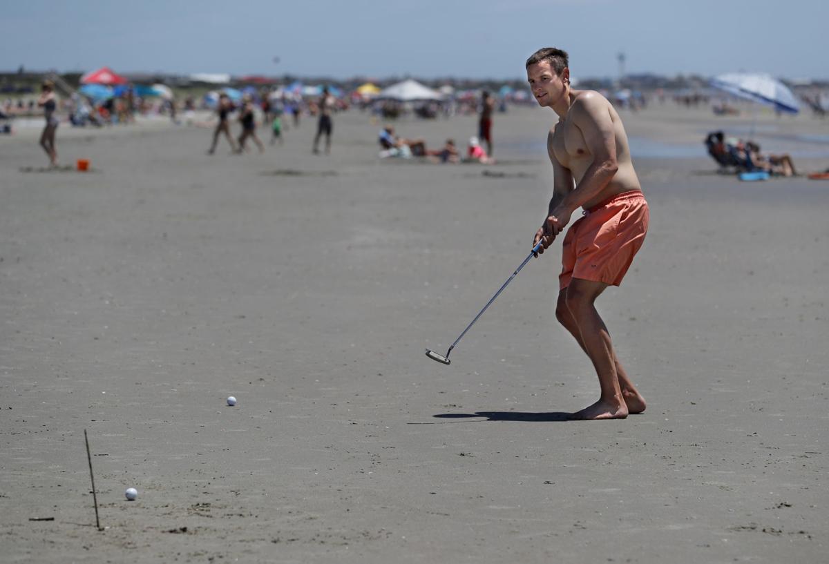 beach golf.jpg