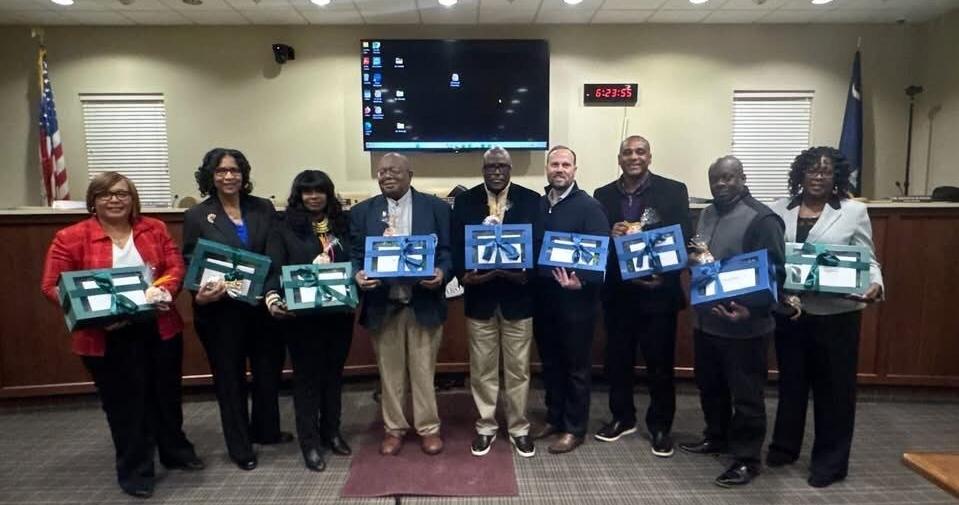 WCSD Board reviews finances, elects new leaders, and approves school improvement plan