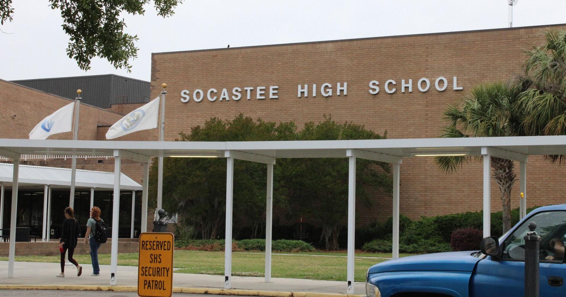 In 20 years, this SC school district banned 1 book. Then it banned 12. - Vimarsana News
