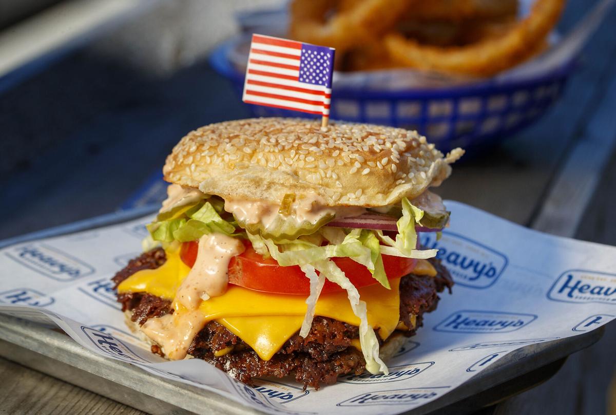 6 Burger Chains That Actually Grill Their Burgers