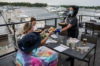 Virologists answer questions about food safety during COVID-19