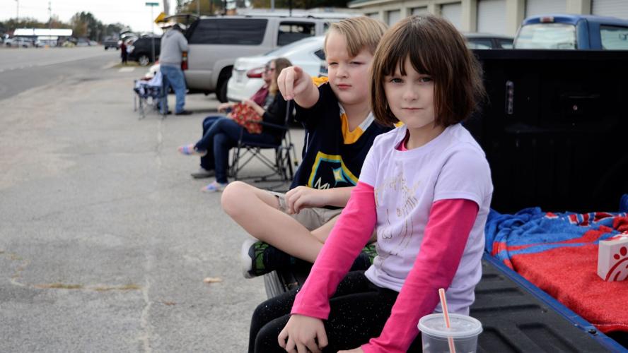 New Ellenton begins holiday season with annual Christmas Parade Aiken
