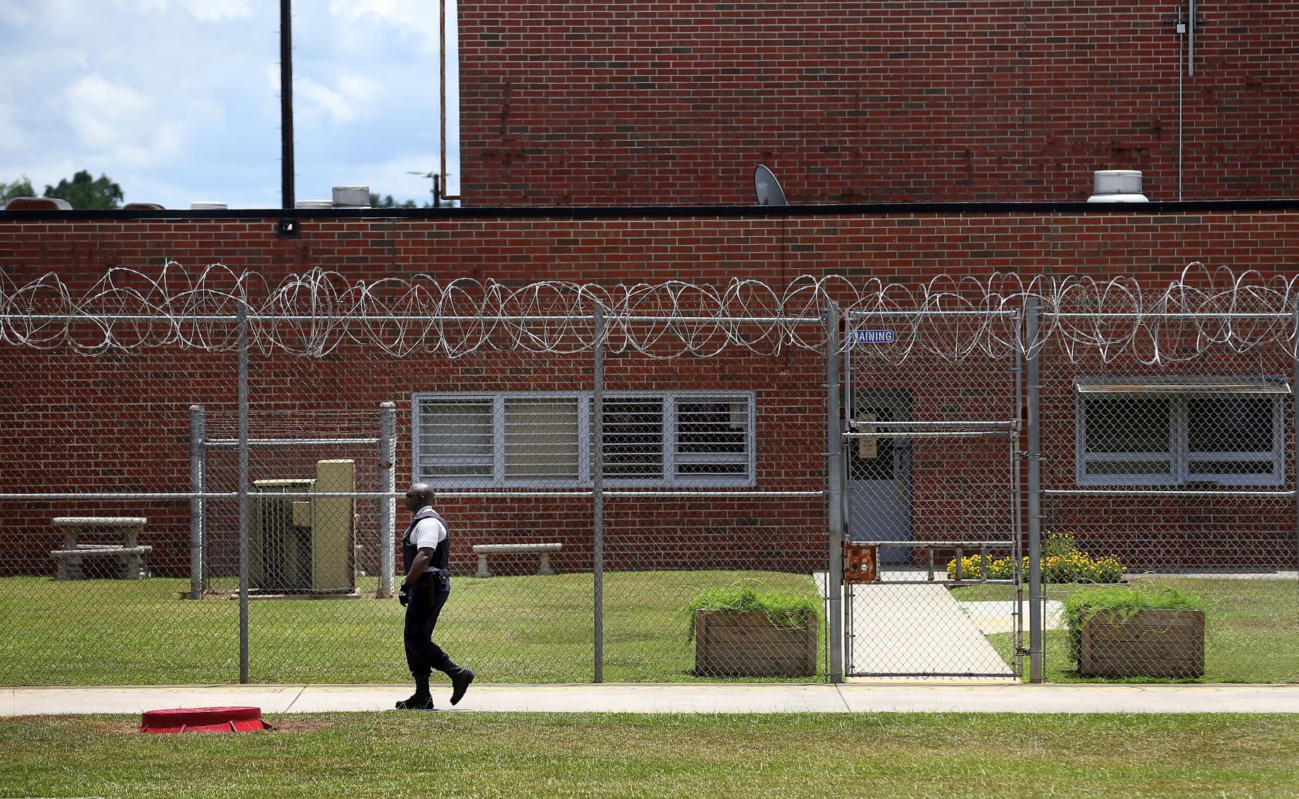 In South Carolina, The Fight Against Prison Contraband Continues On ...