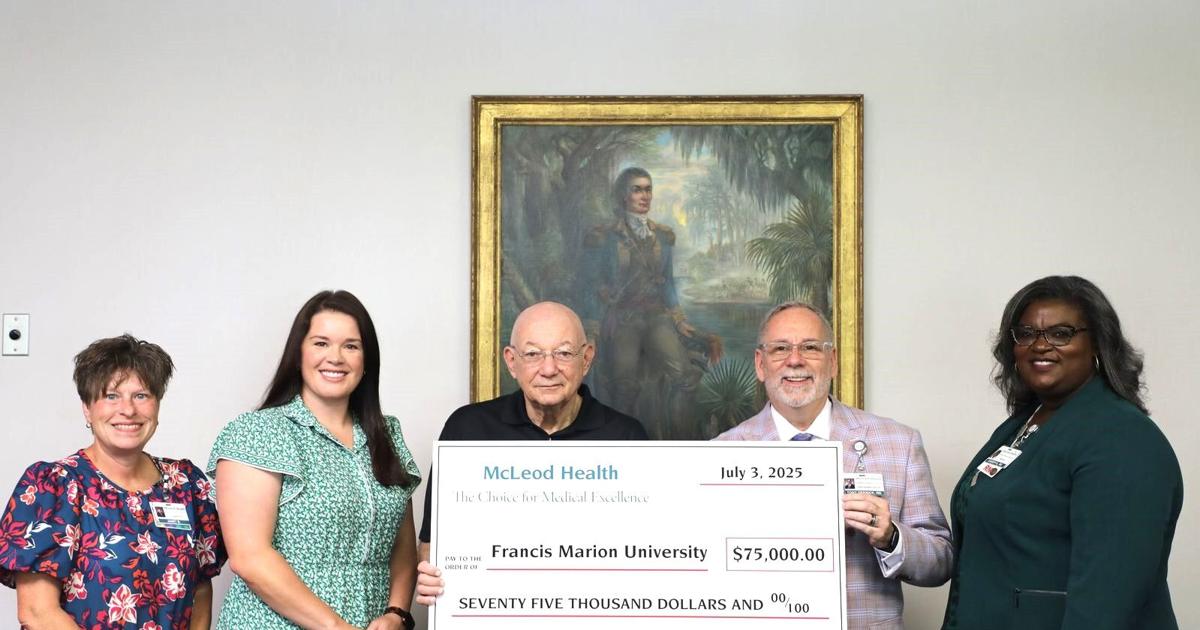 McLeod Health donates more than $200K to Pee Dee nursing programs