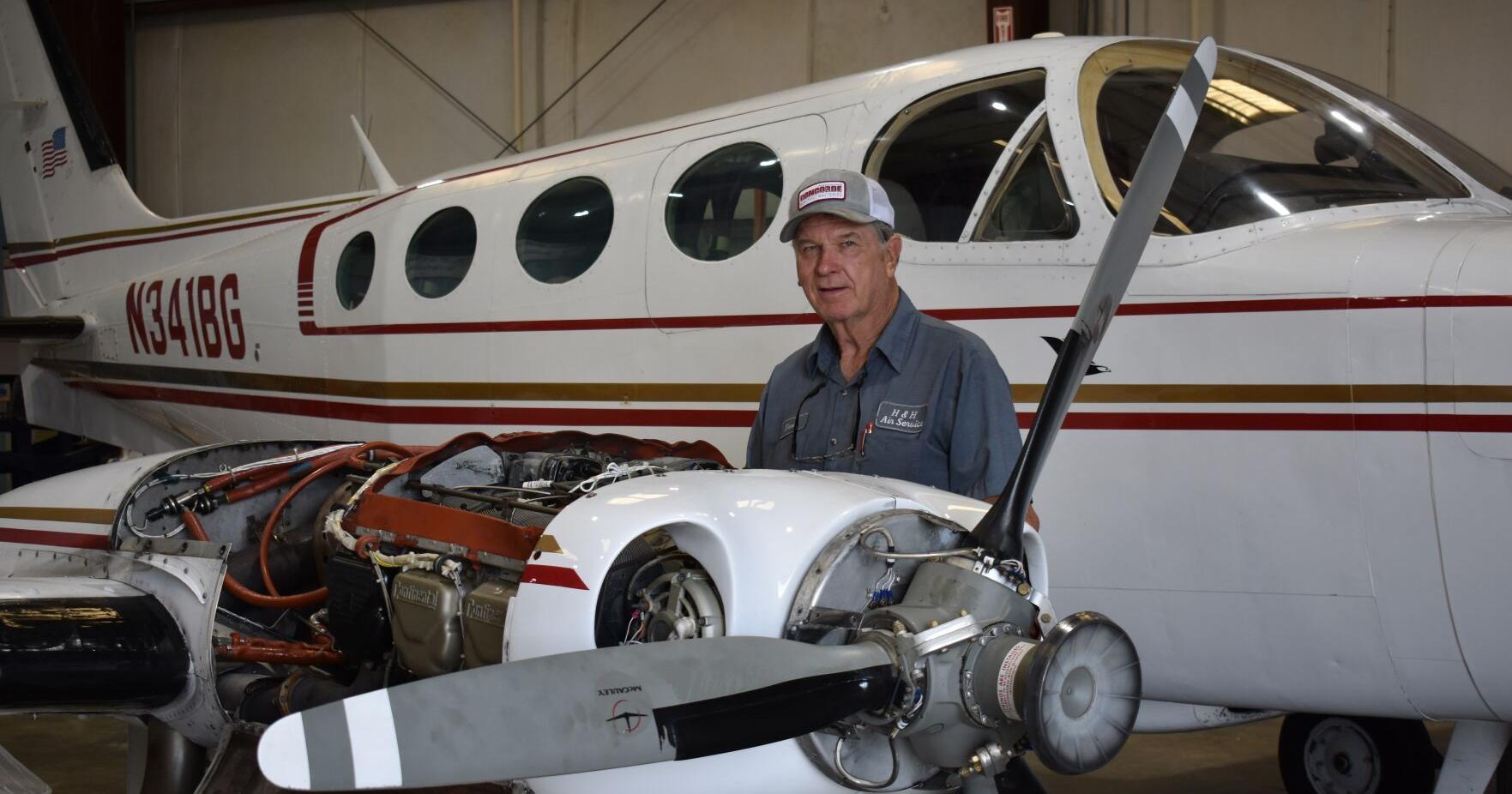 FAA honors Horry County man for his 50-year career as an airplane mechanic - Vimarsana News
