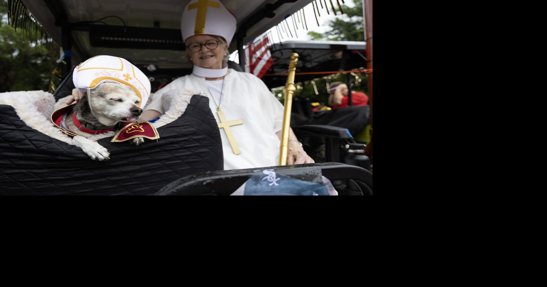Photos: Fourth of July golf cart parade on Sullivan's Island
