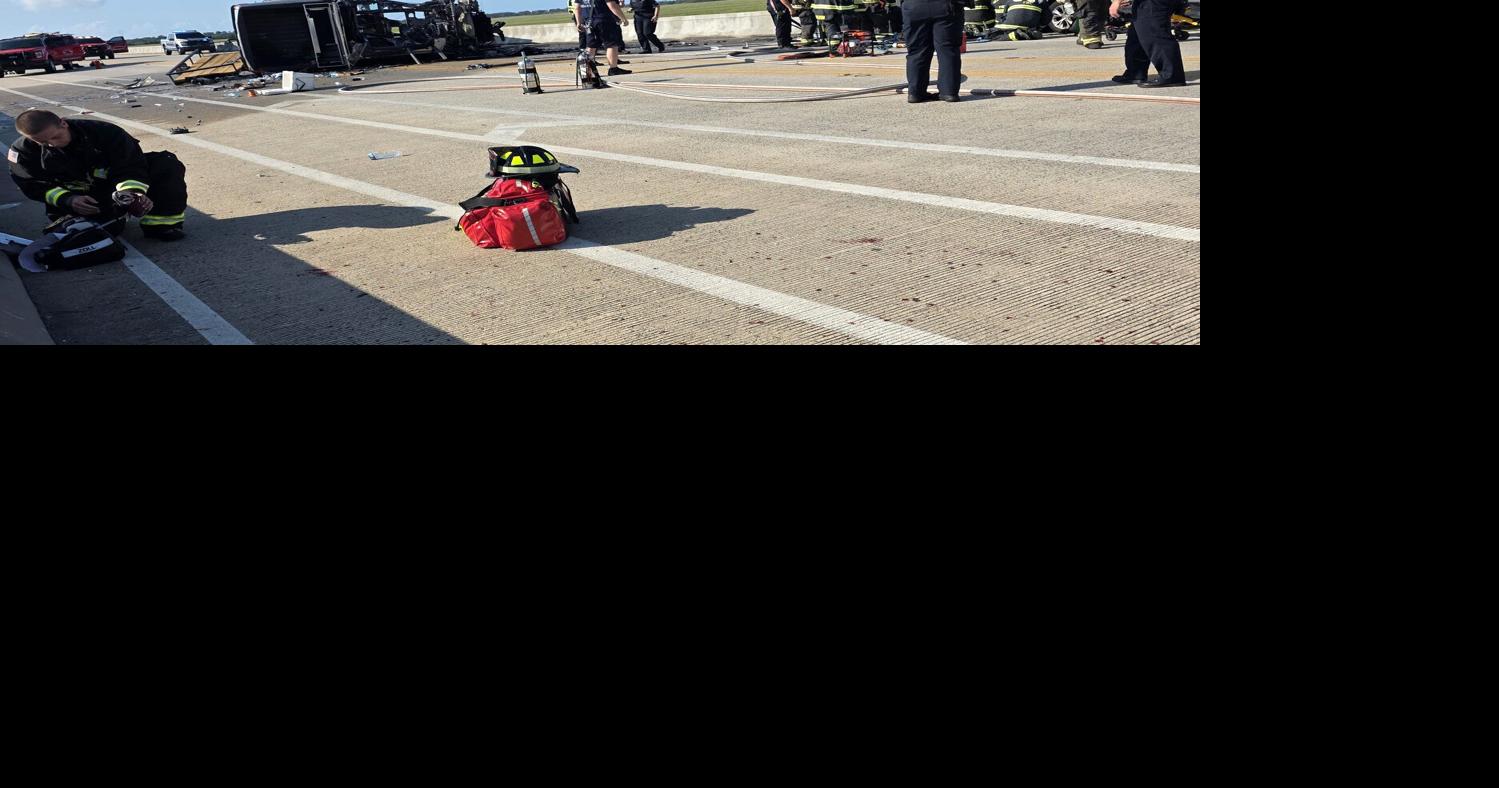 Motorists pulled teens out of burning truck and dragged another to safety after IOP connector crash