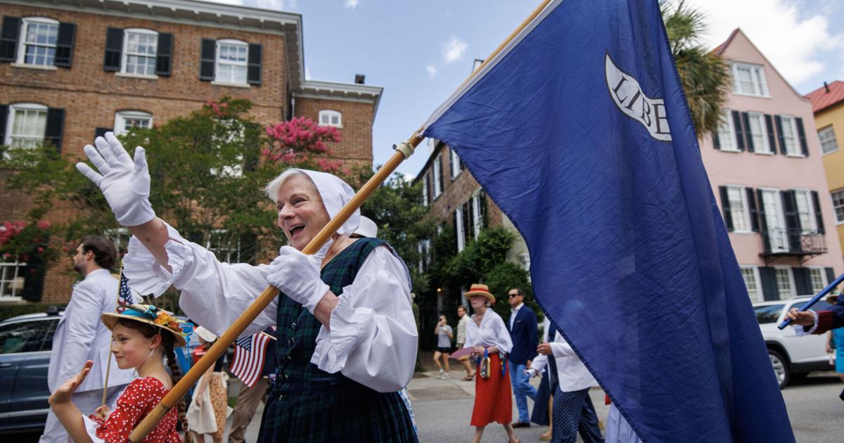 Carolina Day honors 1776 battle with Charleston church service, parade, public program
