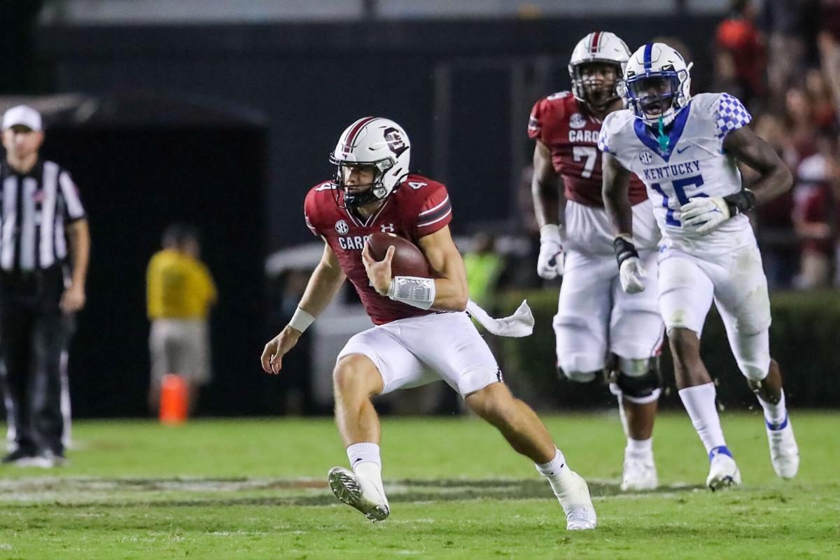 USC_Foot_v_Kentucky_9-25-21_1891.jpg