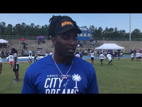 Cowboys' Lawrence gives back with City of Dreams camp