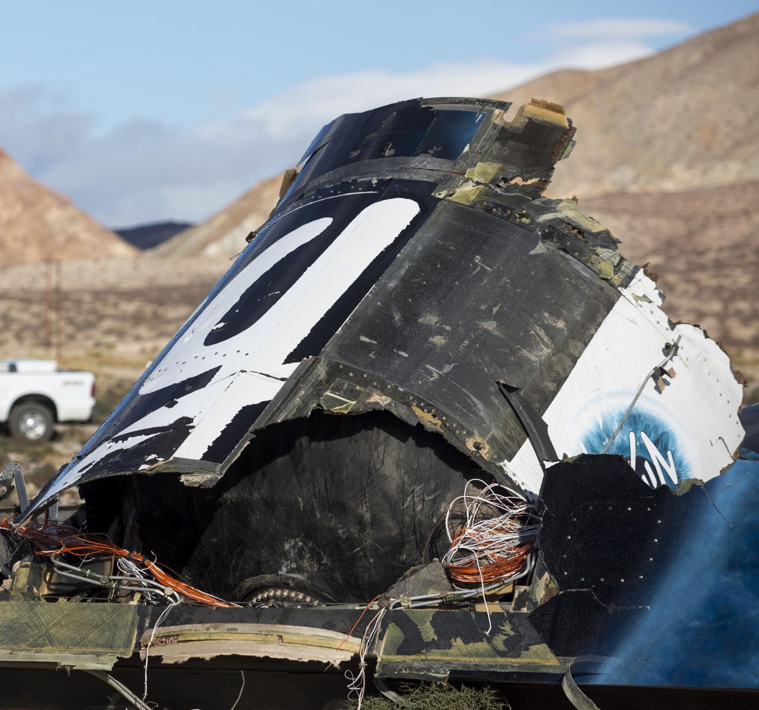 Co-pilot unlocking brakes early led to spaceship crash