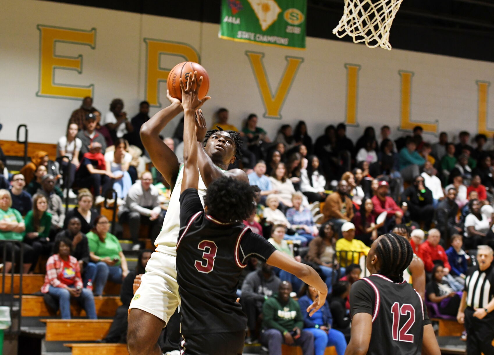 Summerville Secures Region 7AAAAA Boys Basketball Championship with