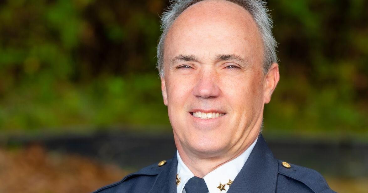 City near Columbia to seek new police chief as current top lawman announces retirement