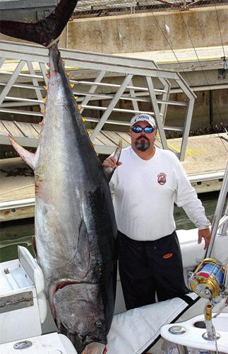 HIGH SPEED WAHOO FISHING LURE 5-PK with Carry Case – Ballyhood Top Gun  Saltwater Fishing Lures