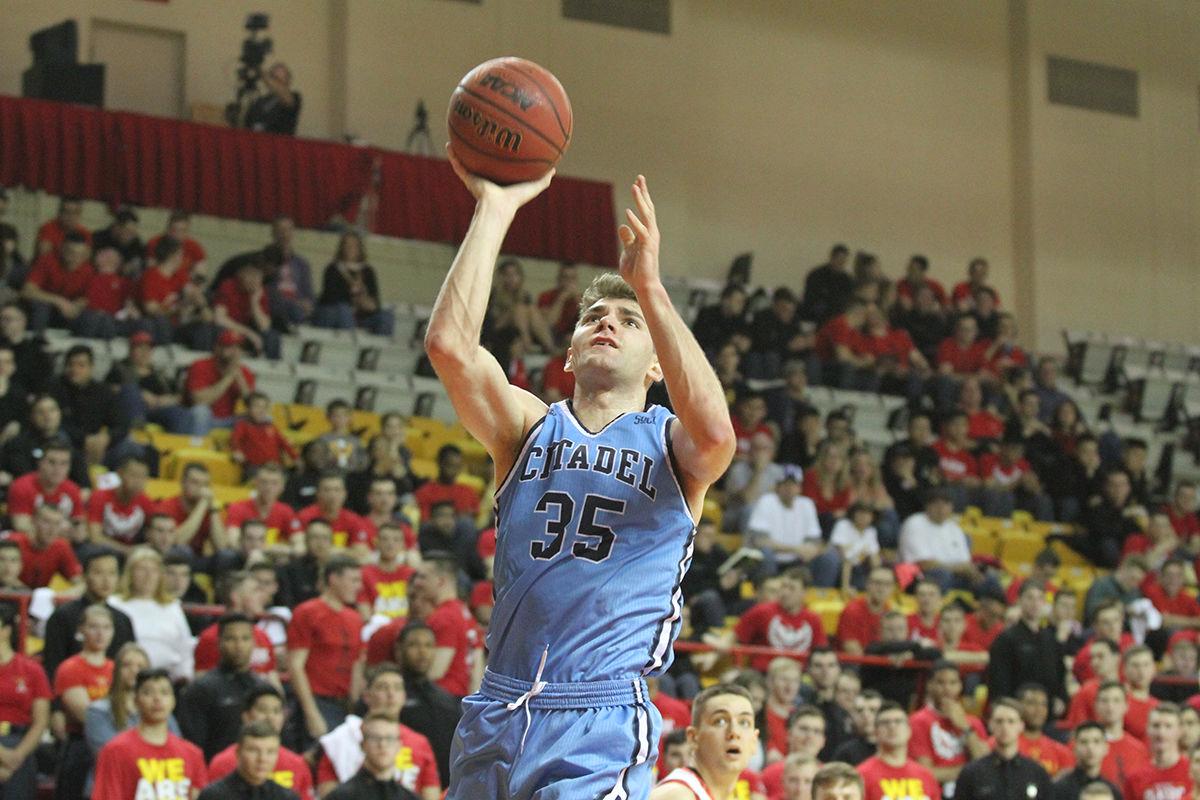 Citadel Blows Lead At Vmi Limps Into Socon Tournament As No 10
