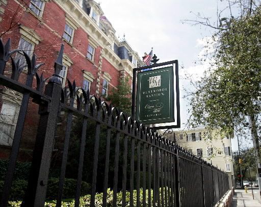 Wentworth Mansion Honored