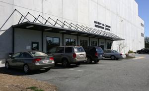 Charleston jail deputy arrested after romantic relationship blossomed with inmate