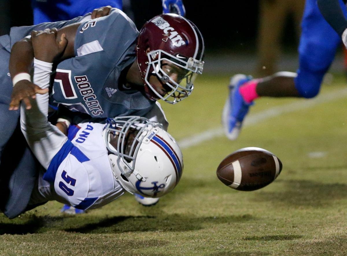 Baptist Hill Qb Corey Fields Accounts For 8 Touchdowns In 50 42 Win Over St John S Sports Postandcourier Com
