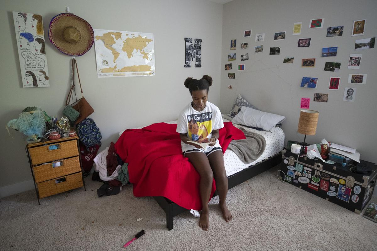 No Plays No Prom No In Person Classes From A Pandemic Come New Ways To Live Senior Year News Postandcourier Com