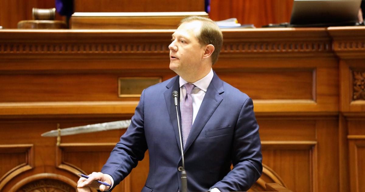 SC lawmaker sues fellow legislators over pay raise, calls move ...