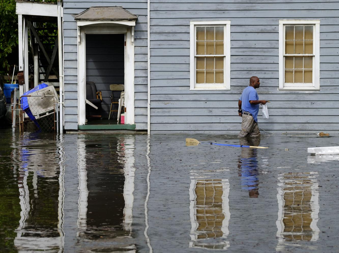 Up To 8 Inches Of Rain Inundates Charleston Area Flooding Roads Cars And Homes News 0986