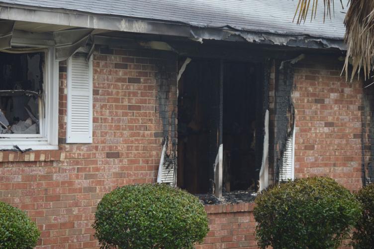 Early morning fire destroys Aiken home