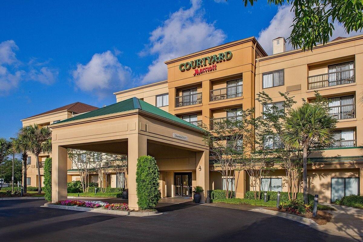 2023 NFL Draft: Courtyard by Marriott auctioning experiences