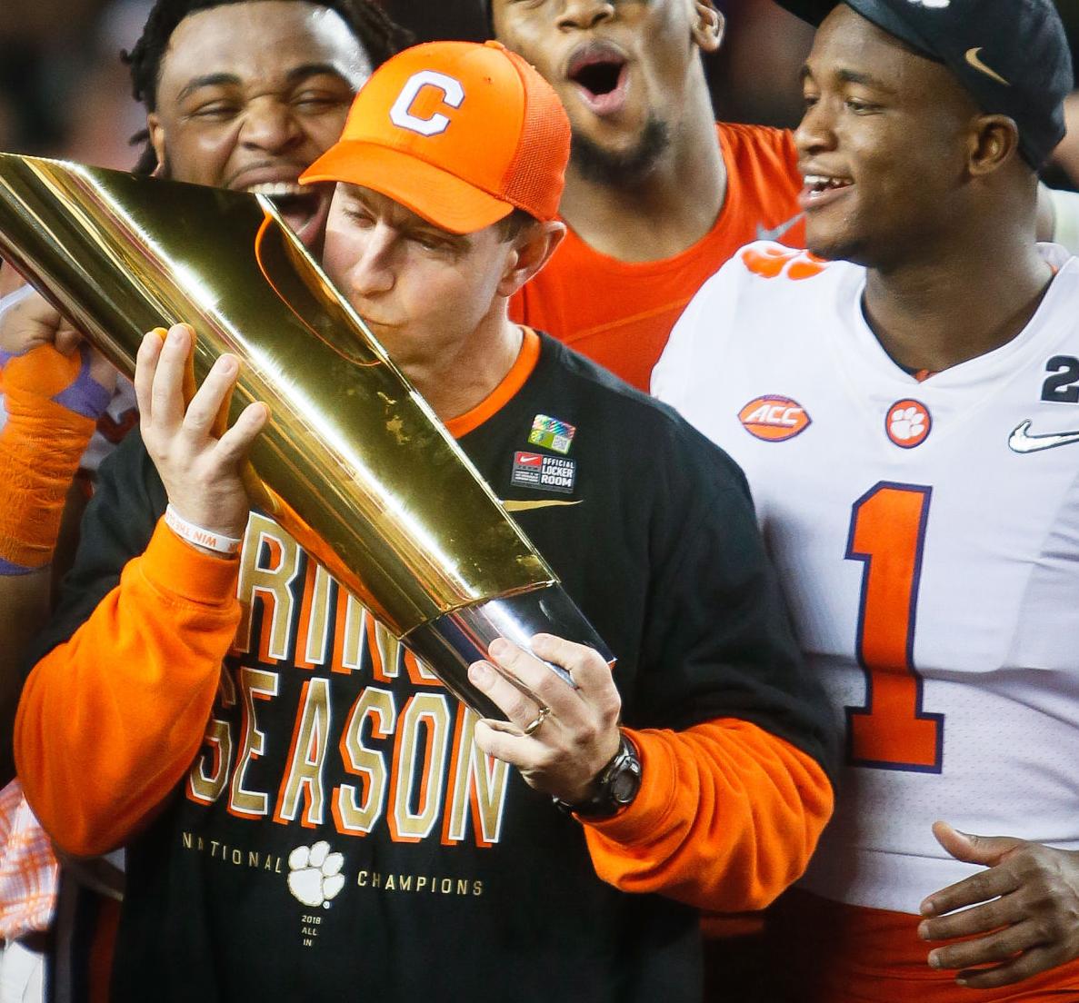 Clemson No 1 For The First Time In Ap Preseason Football