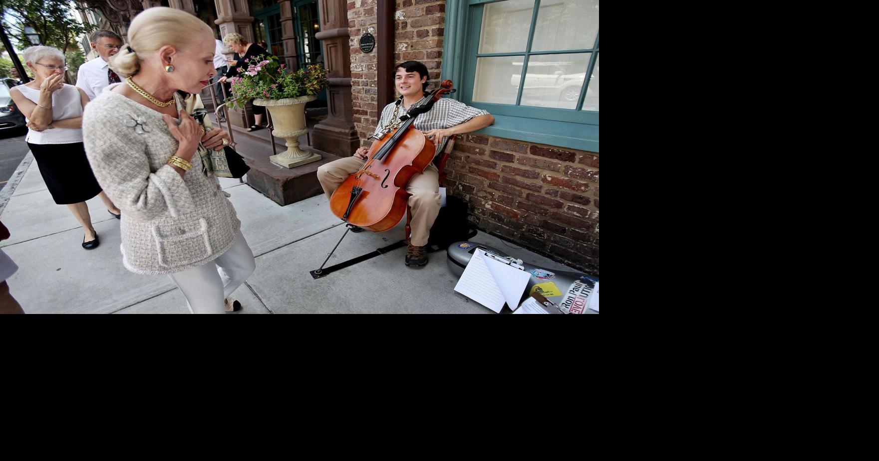 Esther Ferguson, a lifelong philanthropist and patron of Charleston's arts, dies at 83