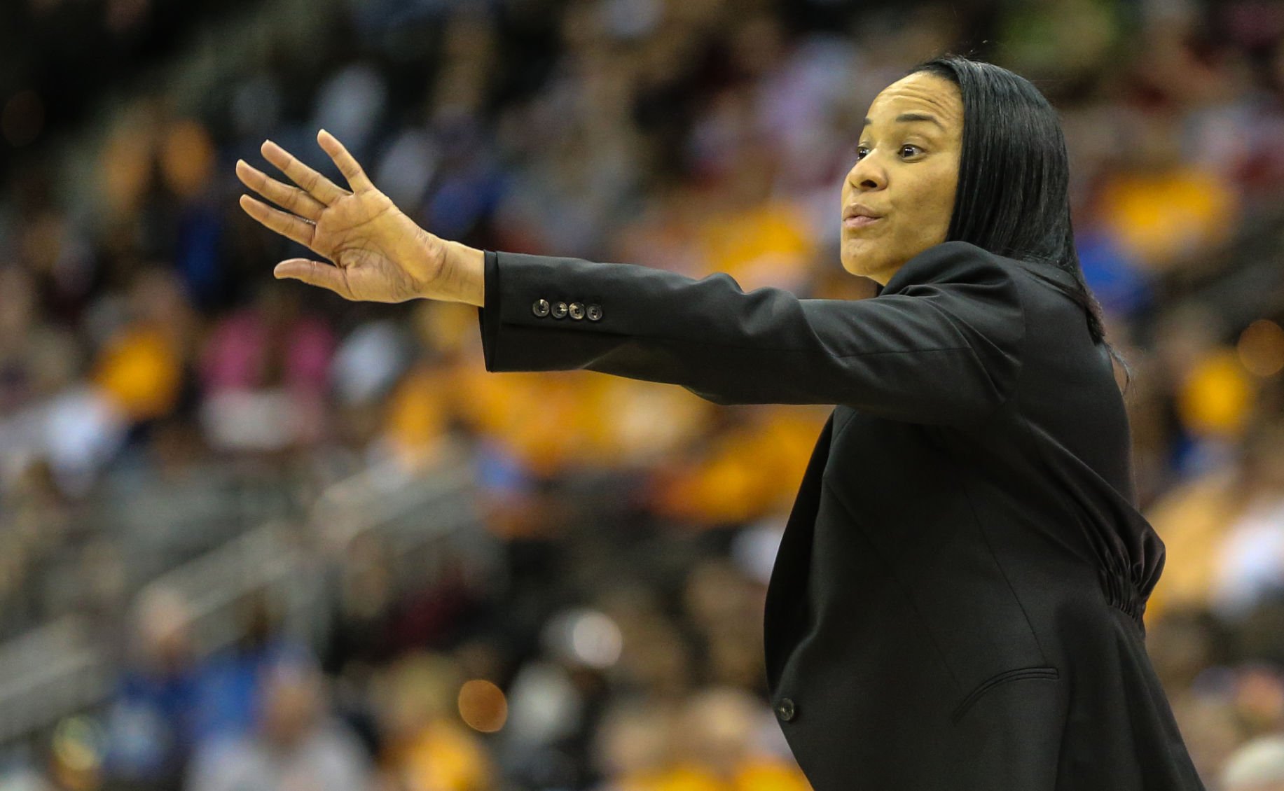 Newsmaker Of The Year: South Carolina Coach Dawn Staley | Photo ...