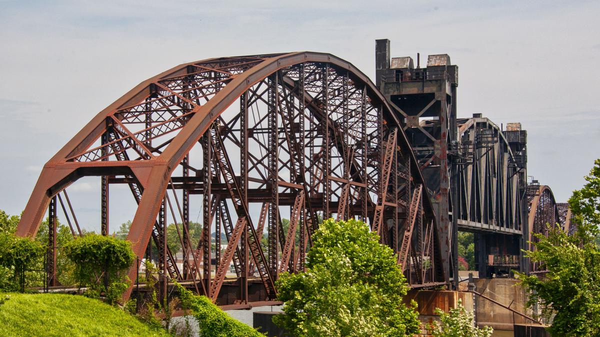Mervyn-Gibson Arch.jpg