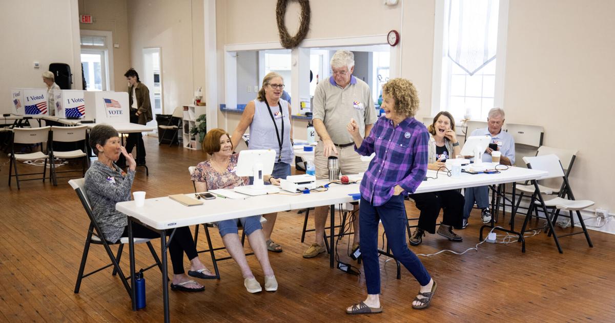 Folly Beach will choose new mayor and 3 council members on Election Day
