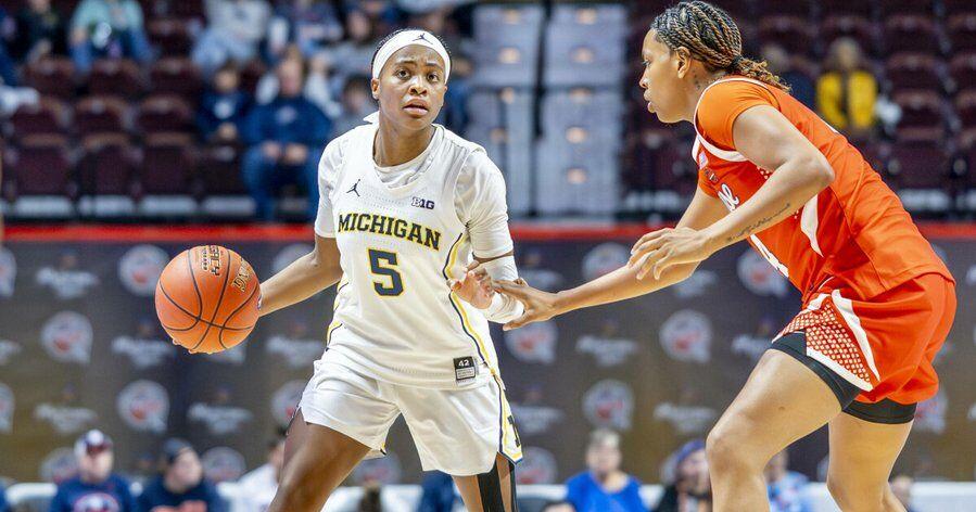 Gamecock women add late fifth-year transfer point guard