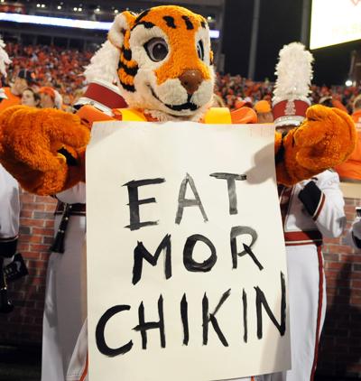 Clemson vs USC 2016 Tiger mascot (copy)