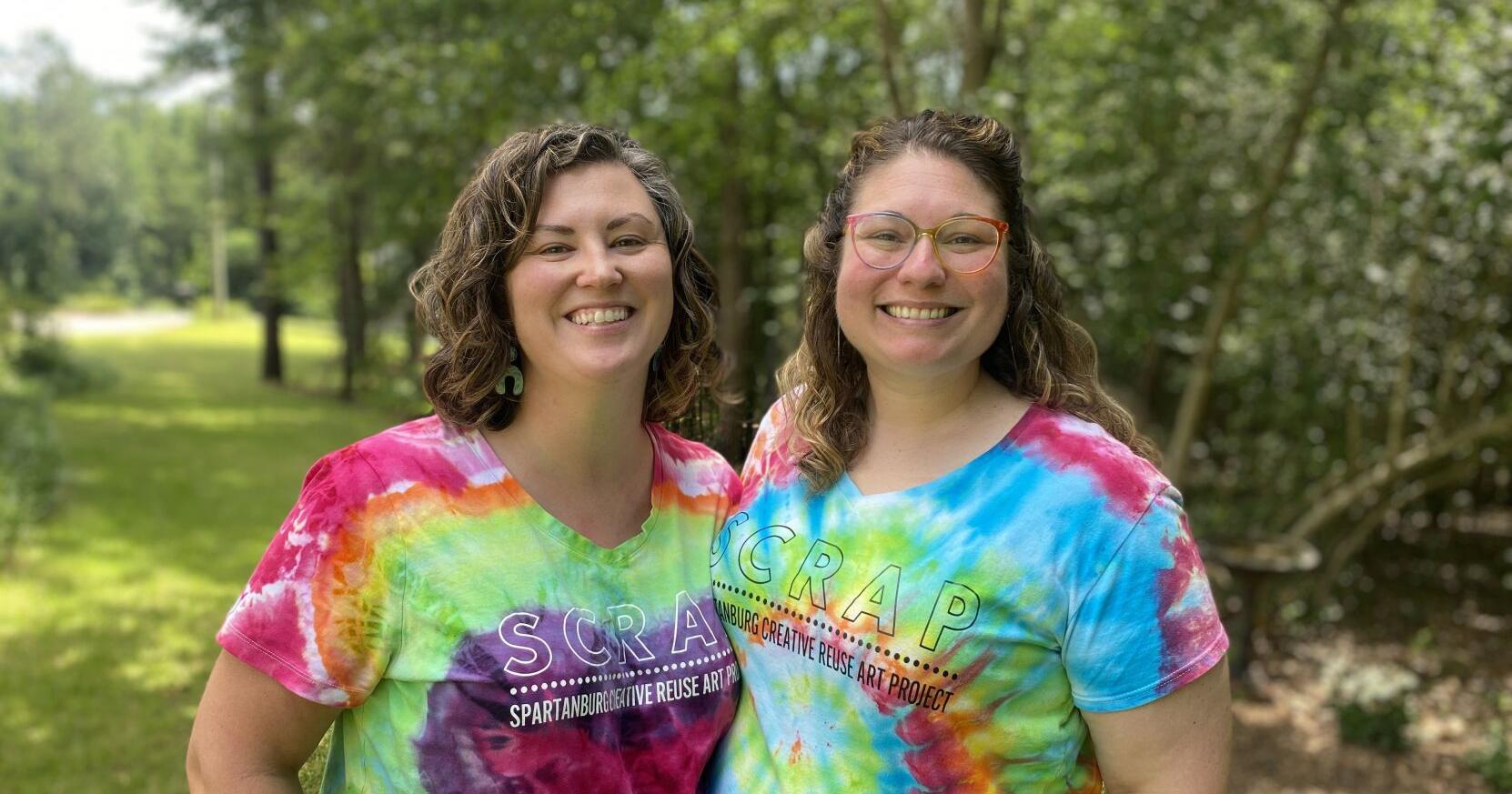 Spartanburg artists put their mark on River Birch Trail trees - Vimarsana News