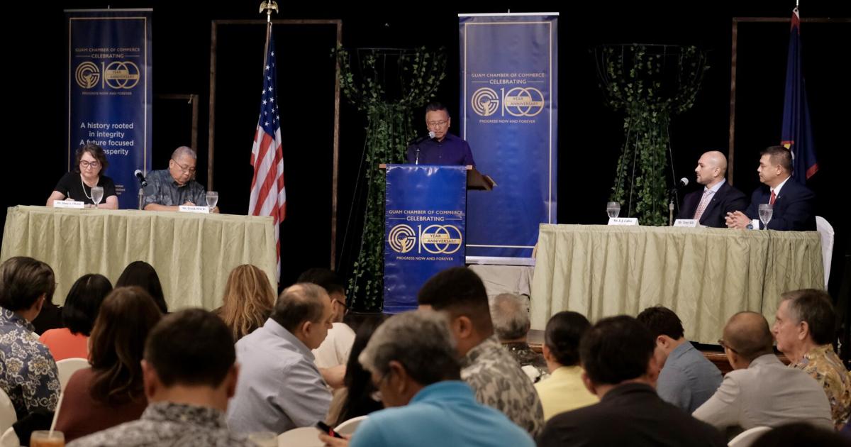 Republican gubernatorial teams speak at Chamber forum