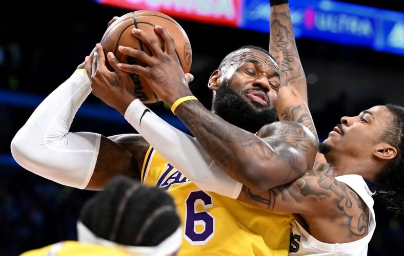 LeBron James refuses to greet Grizzlies after Lakers win by 40 points