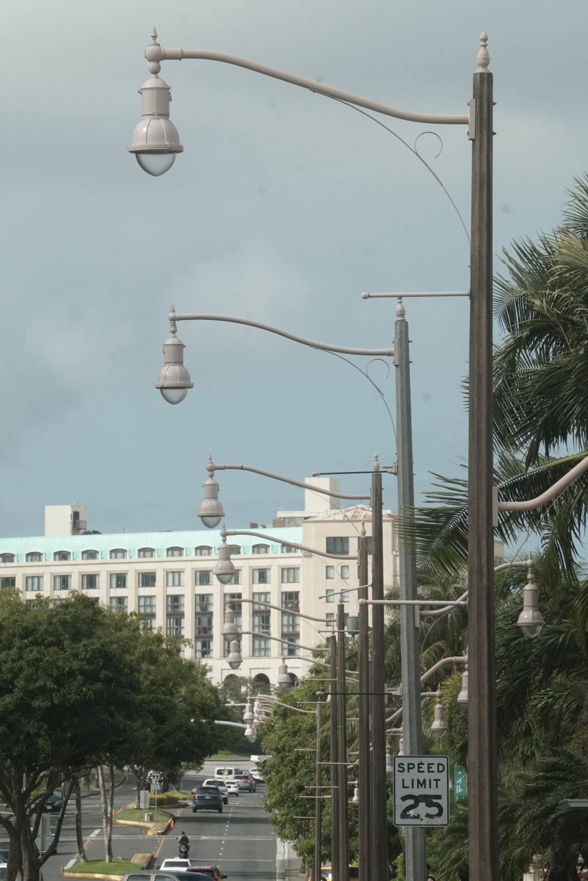 Nearly 100 streetlight jobs pending Guam News