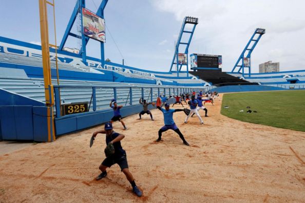 Cuba Loses Star Baseball Player Jose Dariel Abreu