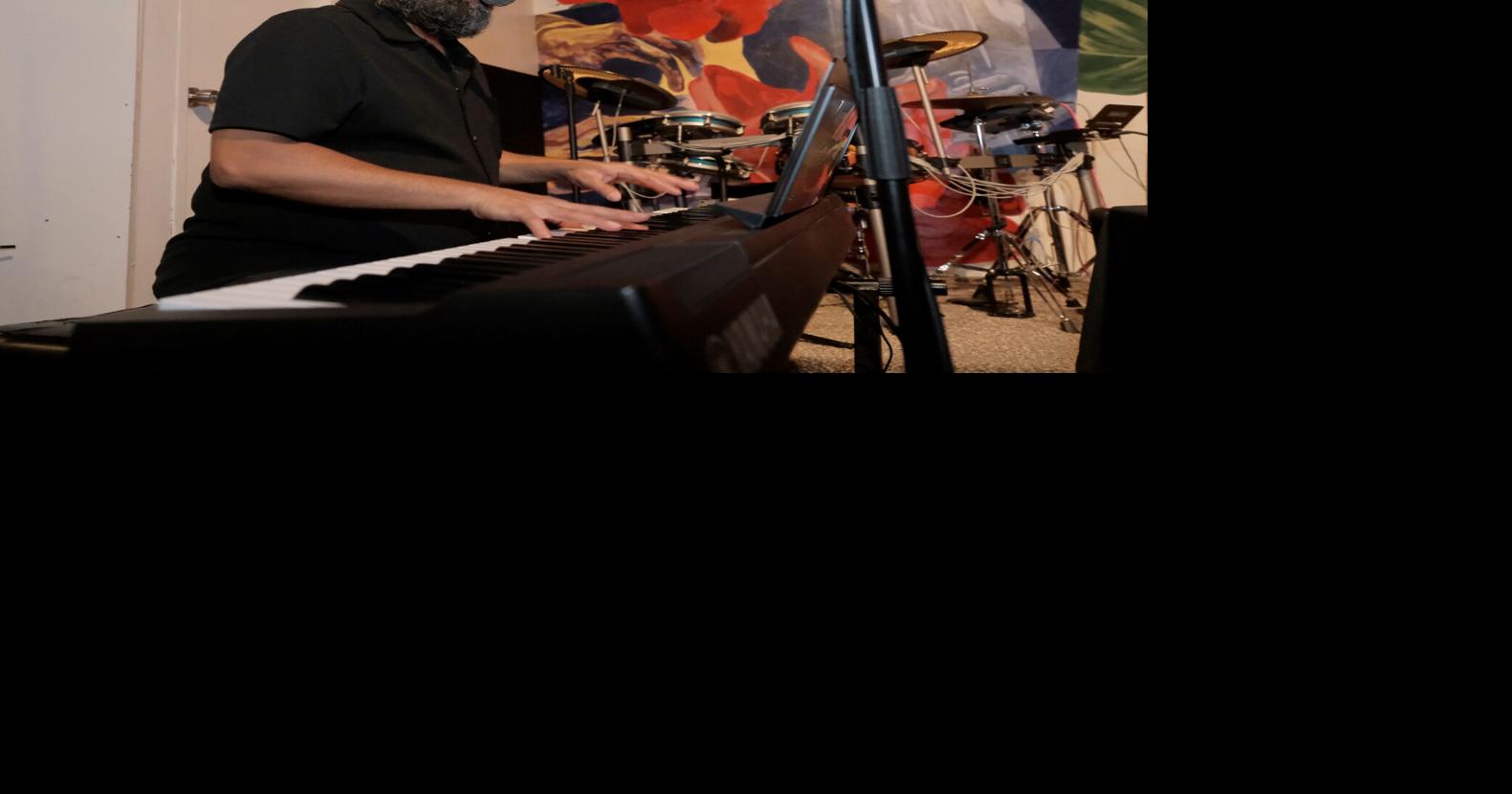 Dueling Pianos proves to be anything but