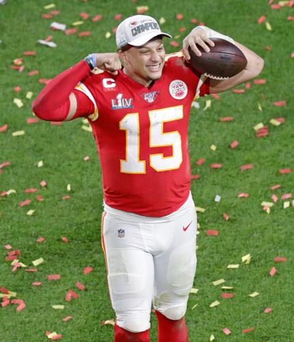 Mahomes magic returns, but that doesn't make Chiefs scary