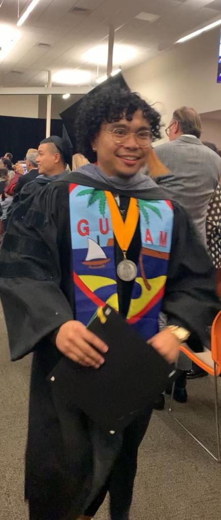 Manzanilla earns Doctor of Chiropractic degree