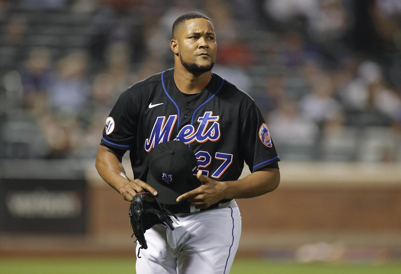 Jeurys Familia builds a house for his family in Dominican Republic