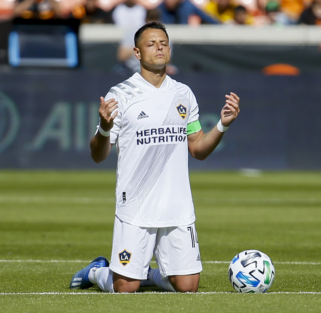 adidas LA Galaxy Home Chicharito 14 Jersey 2022 (Fan Style Printing)