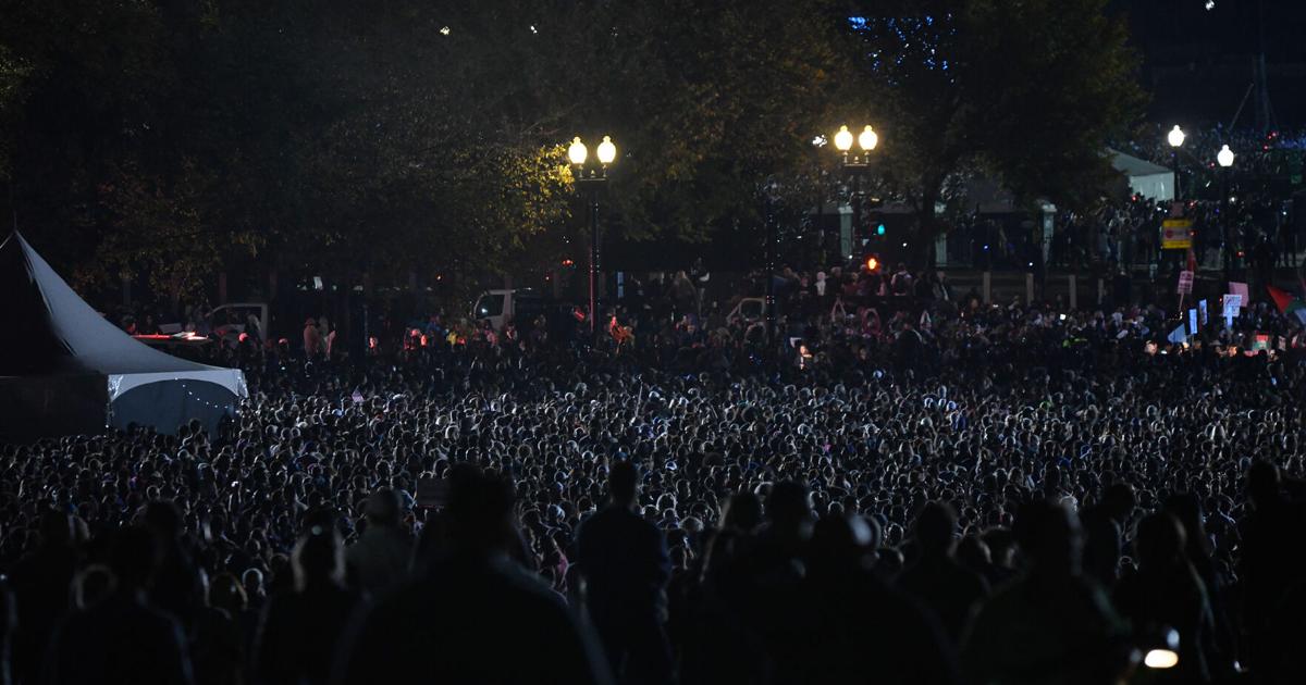 Harris holds rally at Ellipse warning of Trump’s threat to democracy ...