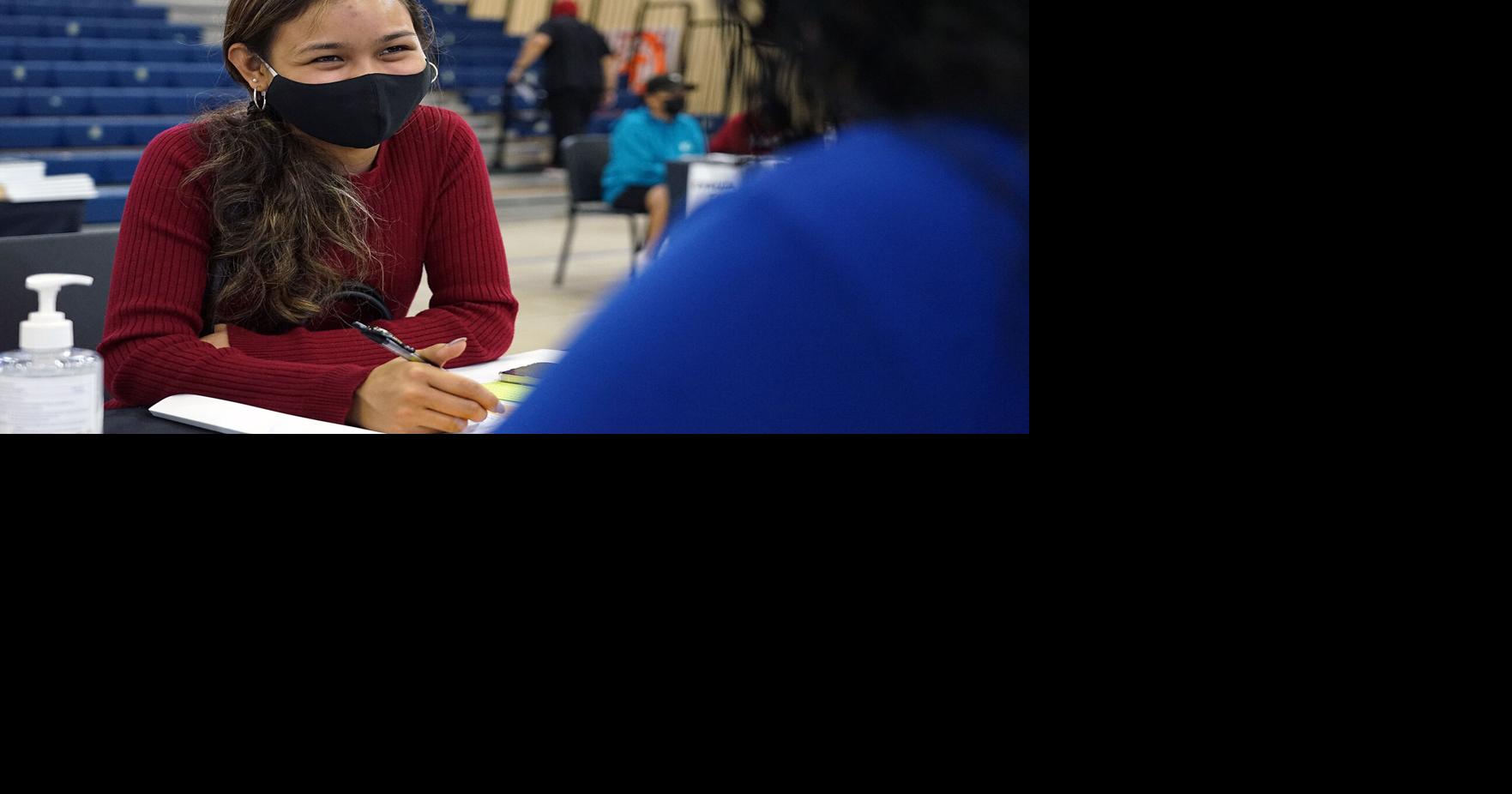 Hundreds apply for GDOE jobs Guam News