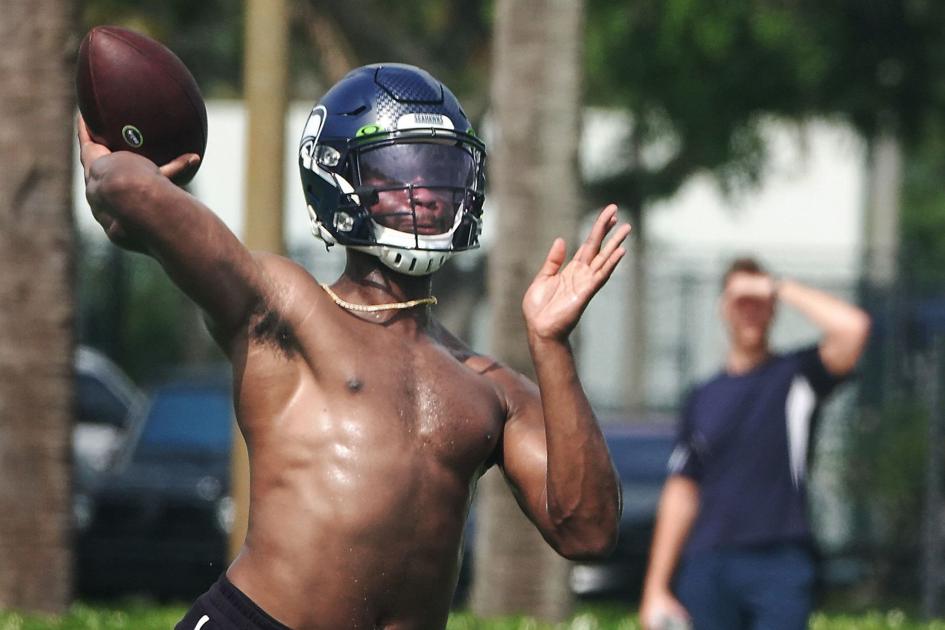 Nfl College Football Players Turn To Workouts At Parks To Stay In