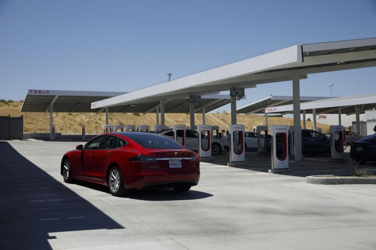 Why electric-car chargers in US don't work