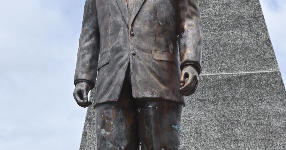 NOAA praises 2 GDOE teachers