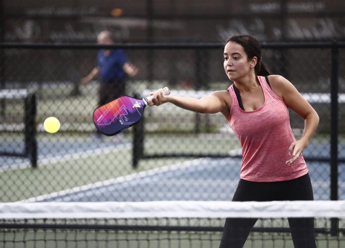 Fast-growing pickleball opens inaugural league at tennis center PIC 1